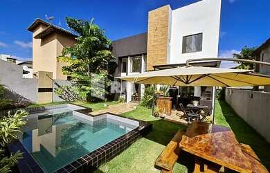 Imagem: A casa em condomínio possui 4 Dormitórios, 3 Banheiros, 3