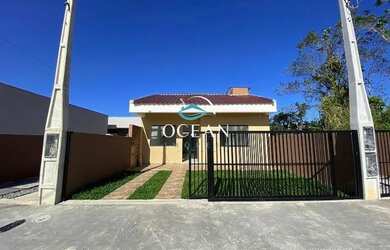 Imagem: A casa possui 2 Dormitórios, 2 Banheiros, 2 Vagas na garagem