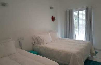 Imagem: A pousada chalé possui 1 Dormitório, 1 Vaga na garagem e está