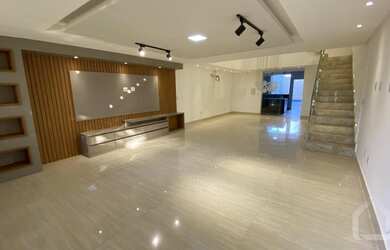 Imagem: A casa possui 3 Dormitórios, 4 Banheiros, 10m² de Área e