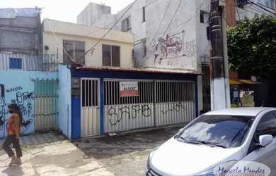 Imagem: A casa possui 5 Dormitórios, 2 Banheiros, 2 Vagas na garagem