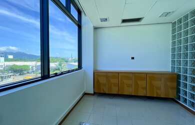 Imagem: O depósito possui 1 Vaga na garagem, 45m² de Área e está