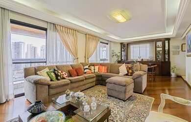 Imagem: O apartamento possui 3 Dormitórios, 3 Banheiros, 3 Vagas na