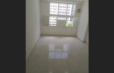 Imagem 4: LINDA SALA REFORMADA PERTO DO METRÔ URUGUAIANA E DE FRENTE