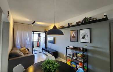 Imagem: O apartamento possui 3 Dormitórios, 3 Banheiros, 2 Vagas na