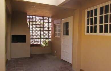 Imagem 4: CASA NO CENTRO DE SÃO SEBASTIÃO DO CAÍ / RS - ACEITO TROCA POR CARRO