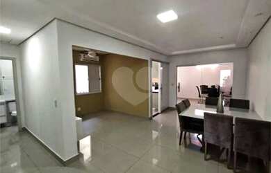 Imagem: A casa em condomínio possui 2 Dormitórios, 2 Banheiros, 2