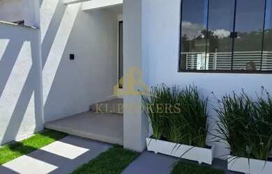 Imagem: A casa possui 2 Dormitórios, 2 Banheiros, 1 Vaga na garagem