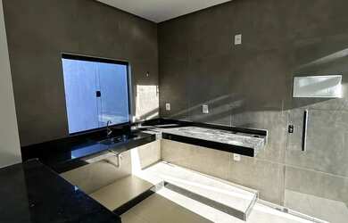 Imagem 14: LINDA CASA NO BAIRRO GUARUJÁ, PRÓXIMO A LAGOA