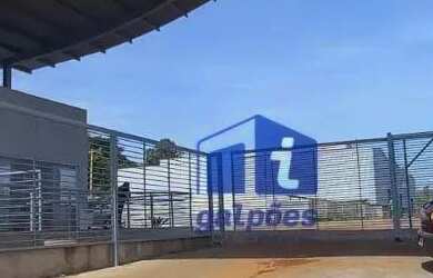 Imagem: O depósito possui 1000m² de Área e está localizado em Rosa