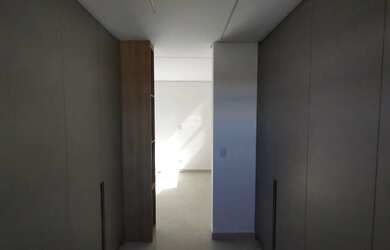 Imagem 11: Cobertura duplex semimobiliada com 4 quartos para locação em São José...