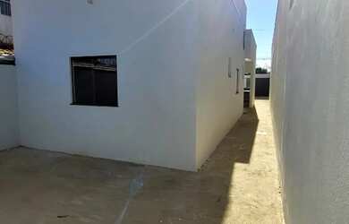 Imagem 6: Bairro Santo Inácio. Casa com 3 quartos, sendo uma suíte. Quintal amplo