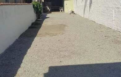 Imagem: A casa possui 3 Dormitórios, 2 Banheiros e 4 Vagas na garagem