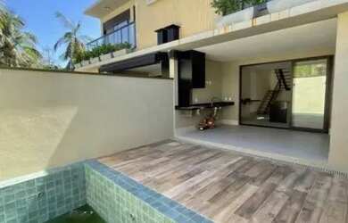 Imagem: A casa em condomínio possui 4 Dormitórios, 5 Banheiros, 2