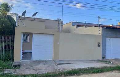 Imagem: A casa possui 2 Dormitórios, 1 Banheiro, 5 Vagas na garagem