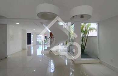 Imagem: A casa em condomínio possui 3 Dormitórios, 5 Banheiros, 5