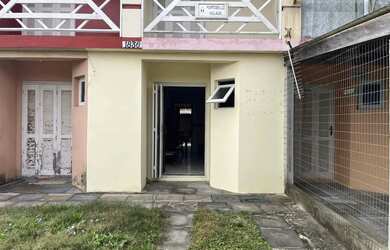 Imagem: O apartamento possui 1 Dormitório, 1 Banheiro, 1 Vaga na garagem