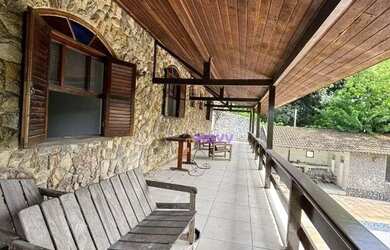 Imagem: A casa em condomínio possui 3 Dormitórios, 4 Banheiros, 3