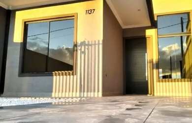 Imagem: A casa possui 3 Dormitórios, 1 Banheiro, 1 Vaga na garagem