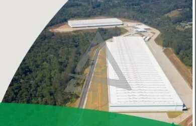 Imagem: O depósito possui 5 Vagas na garagem, 6.820m² de Área e