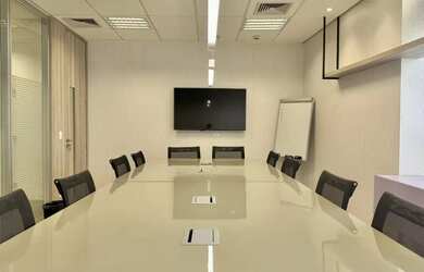 Imagem: O depósito possui 2 Vagas na garagem, 150m² de Área e está