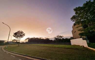 Imagem: O terreno à venda possui 497m² de Área e está localizado