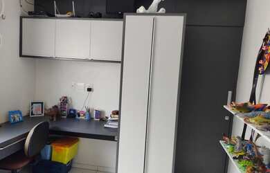 Imagem: A casa possui 2 Dormitórios, 1 Banheiro, 2 Vagas na garagem