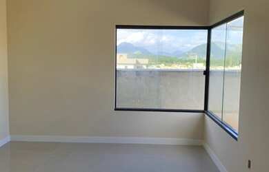 Imagem: A casa em condomínio possui 2 Dormitórios, 2 Banheiros, 2