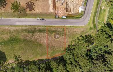 Imagem: O terreno possui 721m² de Área e está localizado em Augusta