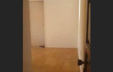 Imagem: O apartamento à venda possui 2 Dormitórios e 1 Banheiro e