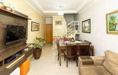 Imagem: A casa possui 2 Dormitórios, 2 Banheiros, 2 Vagas na garagem