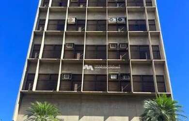 Imagem: O apartamento possui 4 Dormitórios, 5 Banheiros, 2 Vagas na