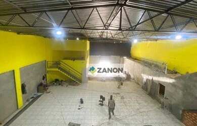 Imagem: O depósito possui 5 Vagas na garagem, 1.800m² de Área e