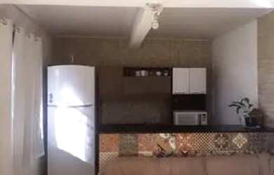 Imagem: A casa possui 1 Dormitório, 1 Banheiro, 1 Vaga na garagem