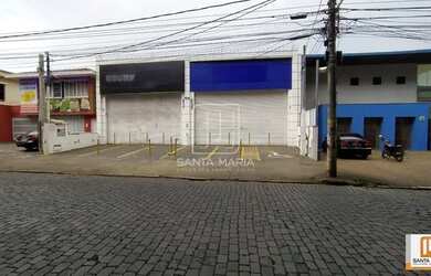 Imagem: O depósito possui 5 Vagas na garagem, 595m² de Área e está