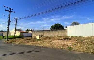 Imagem: O terreno possui 250m² de Área e está localizado em Jardim