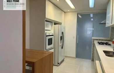 Imagem: O apartamento possui 3 Dormitórios, 1 Banheiro, 3 Vagas na