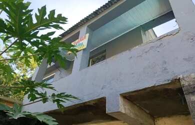 Imagem: A casa possui 2 Dormitórios, 1 Banheiro e está localizado