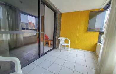 Imagem: O apartamento possui 1 Dormitório, 1 Banheiro, 1 Vaga na garagem