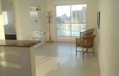 Imagem: O apartamento possui 1 Dormitório, 1 Banheiro, 1 Vaga na garagem