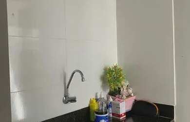 Imagem: A casa possui 2 Dormitórios, 1 Banheiro, 1 Vaga na garagem