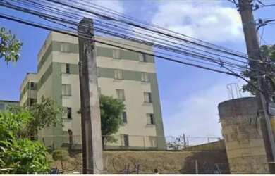 Imagem: O apartamento possui 2 Dormitórios, 1 Banheiro, 1 Vaga na garagem