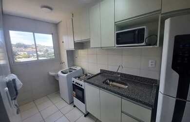 Imagem: O apartamento possui 2 Dormitórios, 1 Banheiro, 1 Vaga na garagem