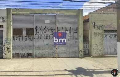 Imagem: O depósito possui 485m² de Área e está localizado em Água