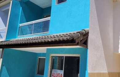 Imagem: A casa possui 2 Dormitórios, 2 Banheiros, 2 Vagas na garagem