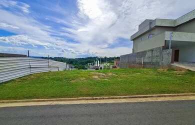 Imagem: O terreno possui 360m² de Área e está localizado em Jardins