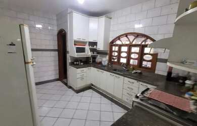 Imagem 4: Casa triplex com churrasqueira e piscina em Novo México