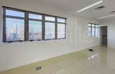 Imagem 2: Sala comercial no Centro Empresarial Embraed em Itajaí