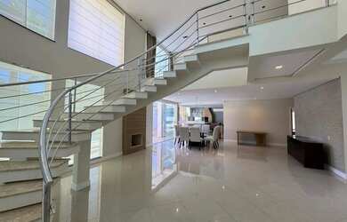 Imagem 9: ROYAL TENNIS - Sobrado para Locação com 4 Quartos 4 Suítes , Área...