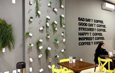 Imagem 2: CAFETERIA NA MEIA PRAIA À VENDA